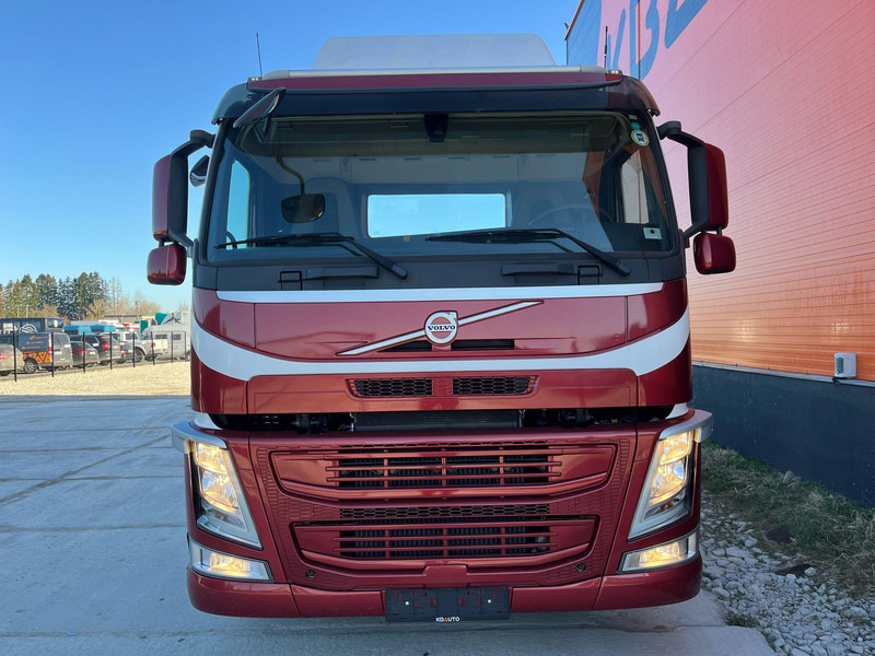 Volvo FM 330 6x2*4 ONLY 57587 km !!! / HYDRAULICS / CHASSIS L=7740 MM - Konteineris-vežimus/ Sukeisti kūną sunkvežimis: foto 3 Volvo FM 330 6x2*4 ONLY 57587 km !!! / HYDRAULICS / CHASSIS L=7740 MM - Konteineris-vežimus/ Sukeisti kūną sunkvežimis: foto 3