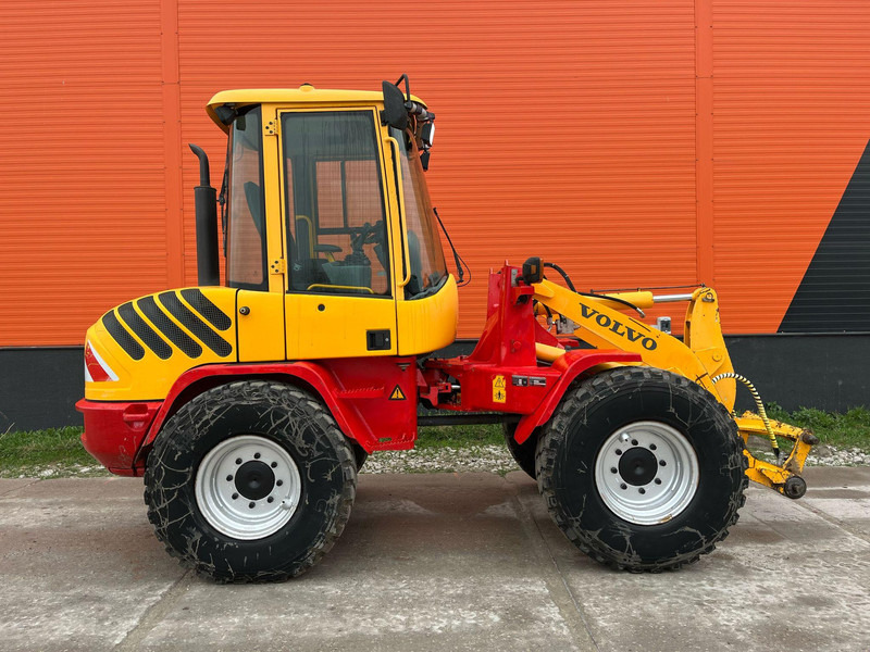 Volvo L 30 B-Z/X 4x4 AC / QUICK COUPLER - Ratinis krautuvas: foto 5 Volvo L 30 B-Z/X 4x4 AC / QUICK COUPLER - Ratinis krautuvas: foto 5
