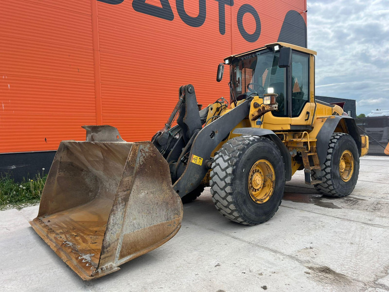 Volvo L 90 F 4x4 CENTRAL LUBRICATION / AC - Ratinis krautuvas: foto 2 Volvo L 90 F 4x4 CENTRAL LUBRICATION / AC - Ratinis krautuvas: foto 2