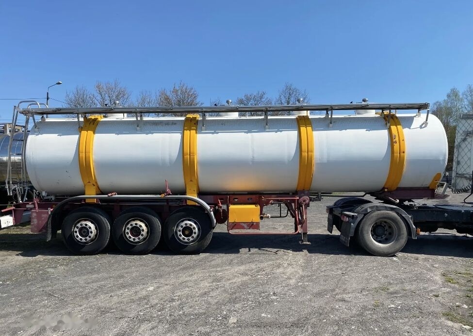 Magyar SRM - Puspriekabė cisterna: foto 3 Magyar SRM - Puspriekabė cisterna: foto 3