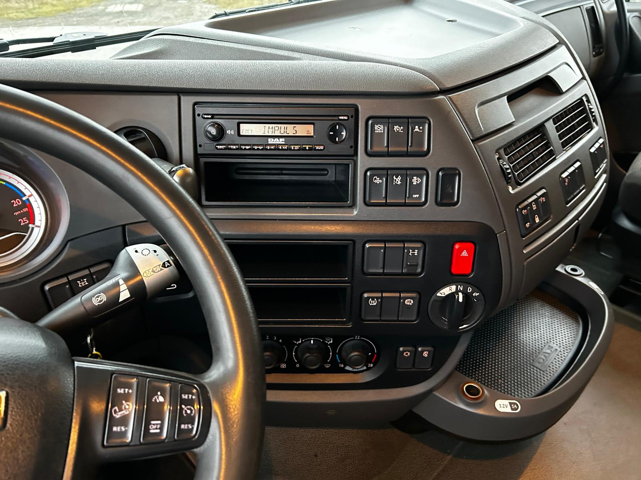 Vilkikas DAF XF 106 510: foto 19