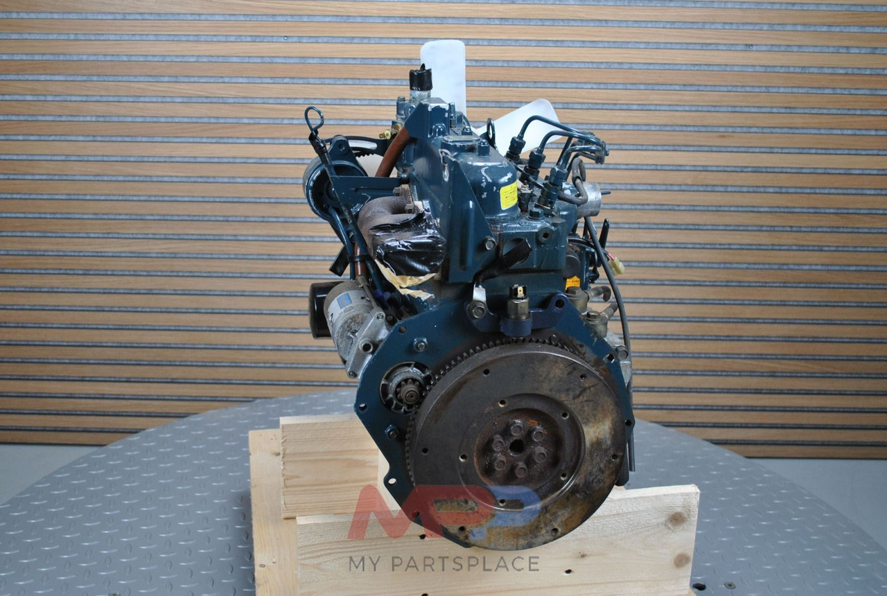 Kubota Kubota D1005 - Variklis: foto 3 Kubota Kubota D1005 - Variklis: foto 3