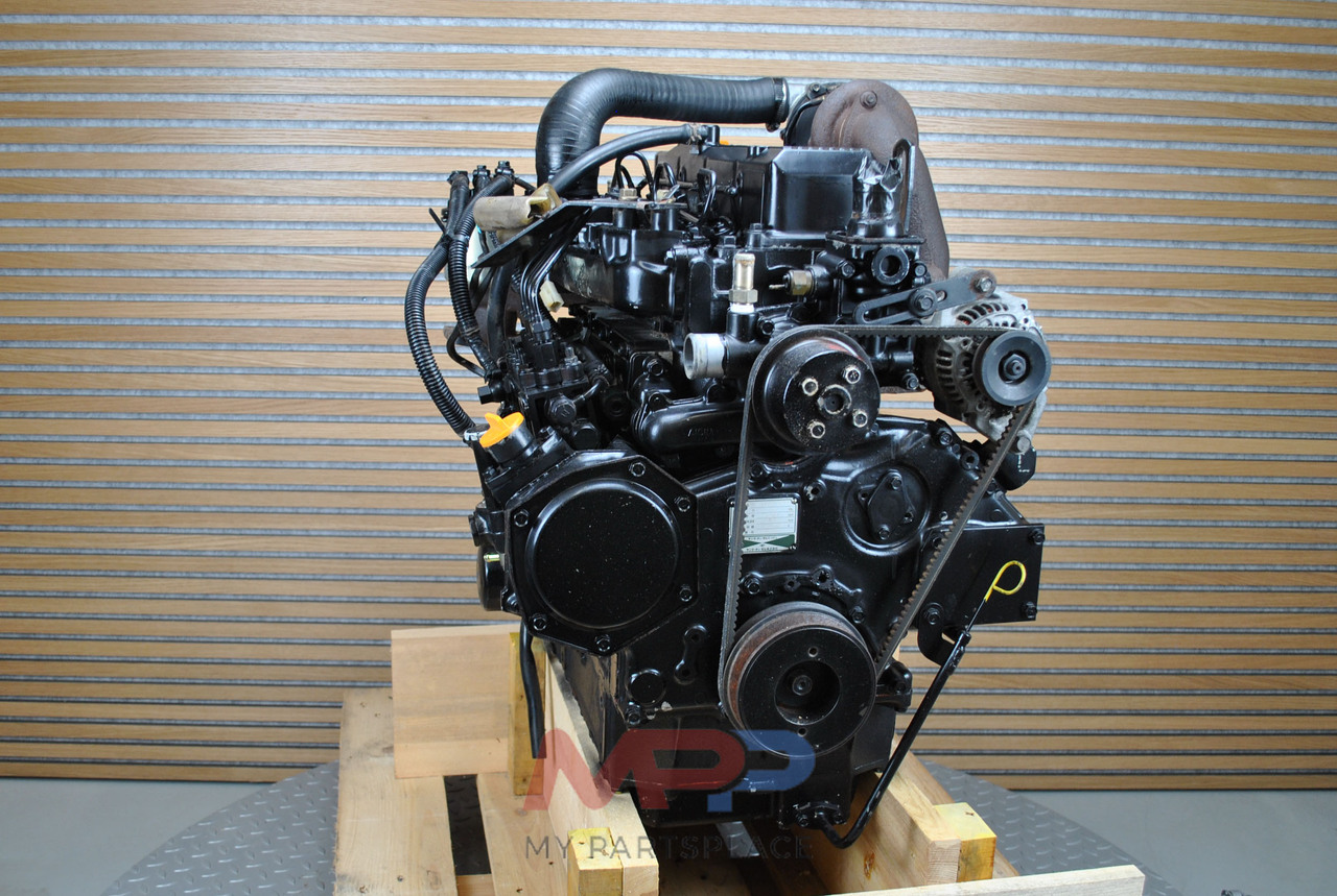 YANMAR 4TNE100 / 4TNE100-T - Variklis - Derliaus nuėmimo kombainas: foto 4 YANMAR 4TNE100 / 4TNE100-T - Variklis - Derliaus nuėmimo kombainas: foto 4