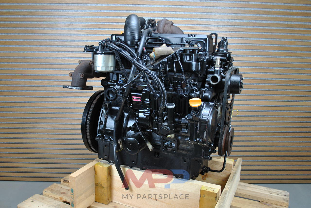YANMAR 4TNE100 / 4TNE100-T - Variklis - Derliaus nuėmimo kombainas: foto 1 YANMAR 4TNE100 / 4TNE100-T - Variklis - Derliaus nuėmimo kombainas: foto 1
