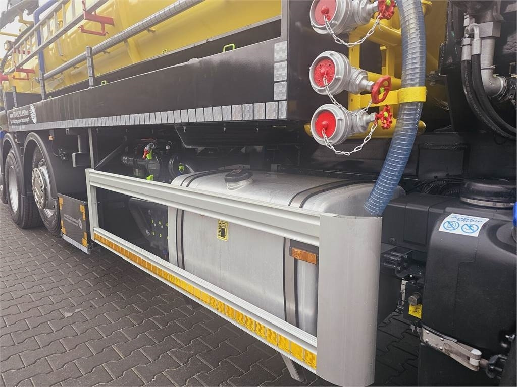 Asenizatorius Iveco RAVO WUKO FOR CHANNEL CLEANING druck saug kanal: foto 8