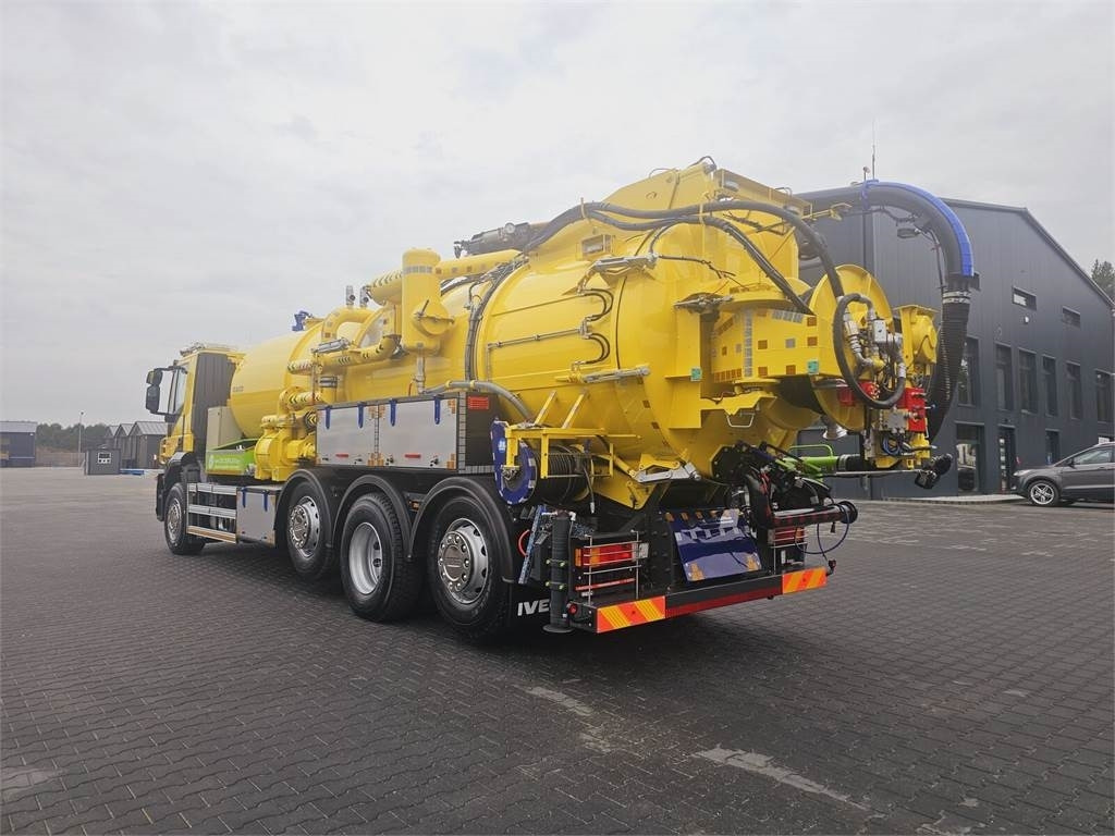 Iveco RAVO WUKO FOR CHANNEL CLEANING druck saug kanal - Komunalinė/ Specializuota technika: foto 5 Iveco RAVO WUKO FOR CHANNEL CLEANING druck saug kanal - Komunalinė/ Specializuota technika: foto 5