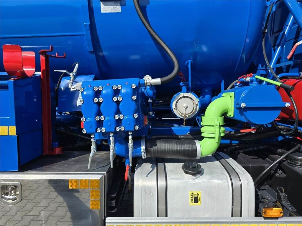 Iveco WUKO MULLER KOMBI FOR CHANNEL CLEANING - Komunalinė/ Specializuota technika: foto 3 Iveco WUKO MULLER KOMBI FOR CHANNEL CLEANING - Komunalinė/ Specializuota technika: foto 3