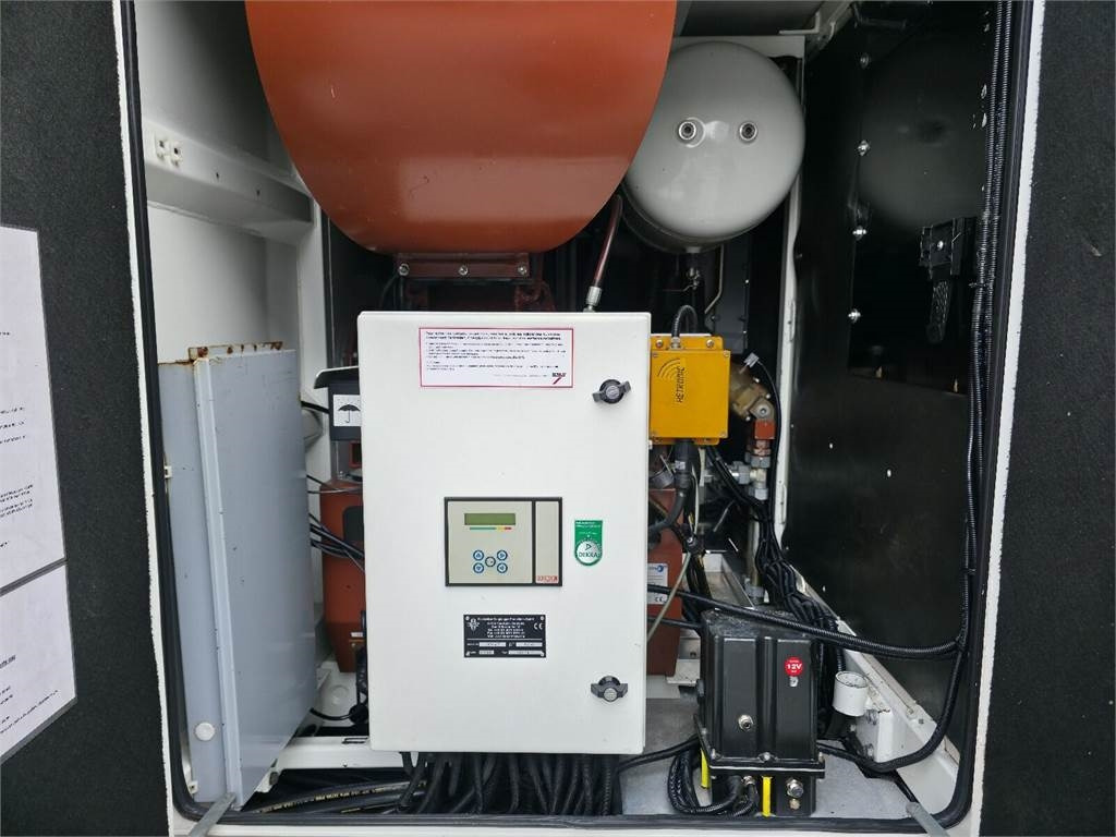 Komunalinė/ Specializuota technika Mitsubishi CANTER odkurzacz koparka ssąca Saugbagger CITY SAU: foto 25