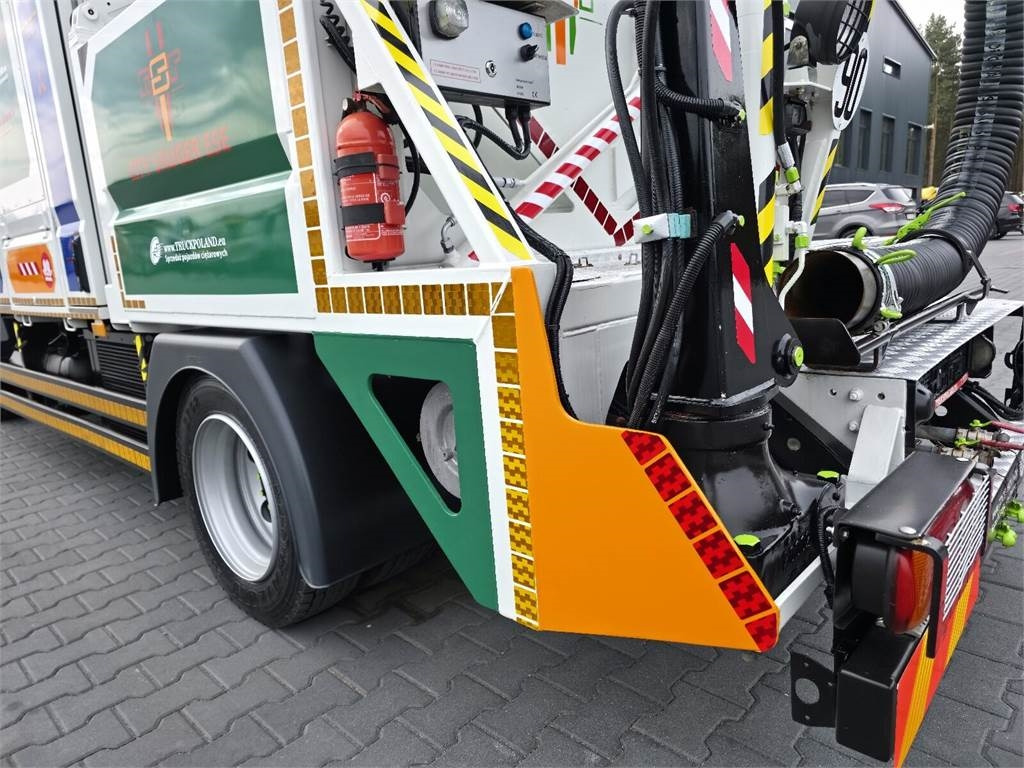 Komunalinė/ Specializuota technika Mitsubishi CANTER odkurzacz koparka ssąca Saugbagger CITY SAU: foto 15