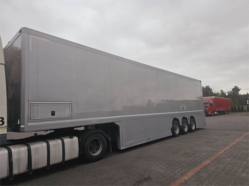 Langendorf DOUBLE LOADING FOR MOTOR COSMETICS Flexliner Inloa - Refrižeratorius puspriekabė: foto 2 Langendorf DOUBLE LOADING FOR MOTOR COSMETICS Flexliner Inloa - Refrižeratorius puspriekabė: foto 2