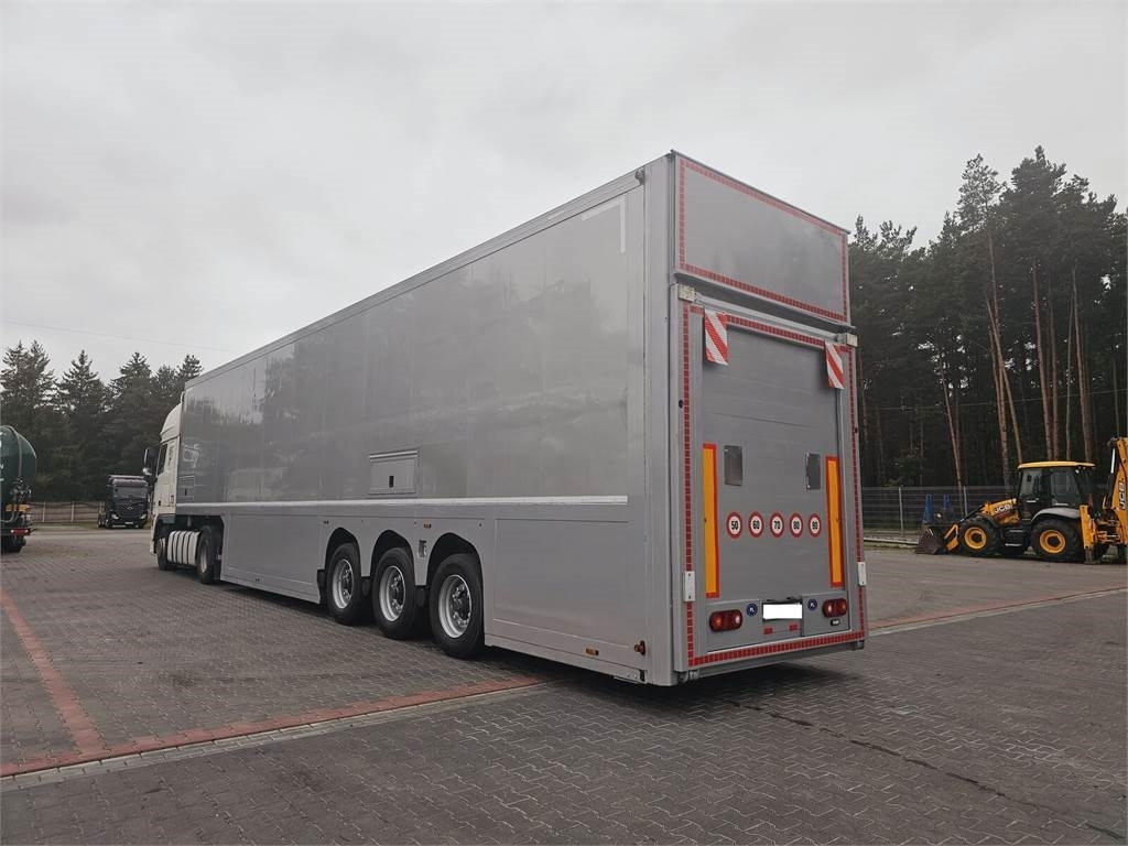 Langendorf DOUBLE LOADING FOR MOTOR COSMETICS Flexliner Inloa  - Refrižeratorius puspriekabė: foto 4 Langendorf DOUBLE LOADING FOR MOTOR COSMETICS Flexliner Inloa  - Refrižeratorius puspriekabė: foto 4