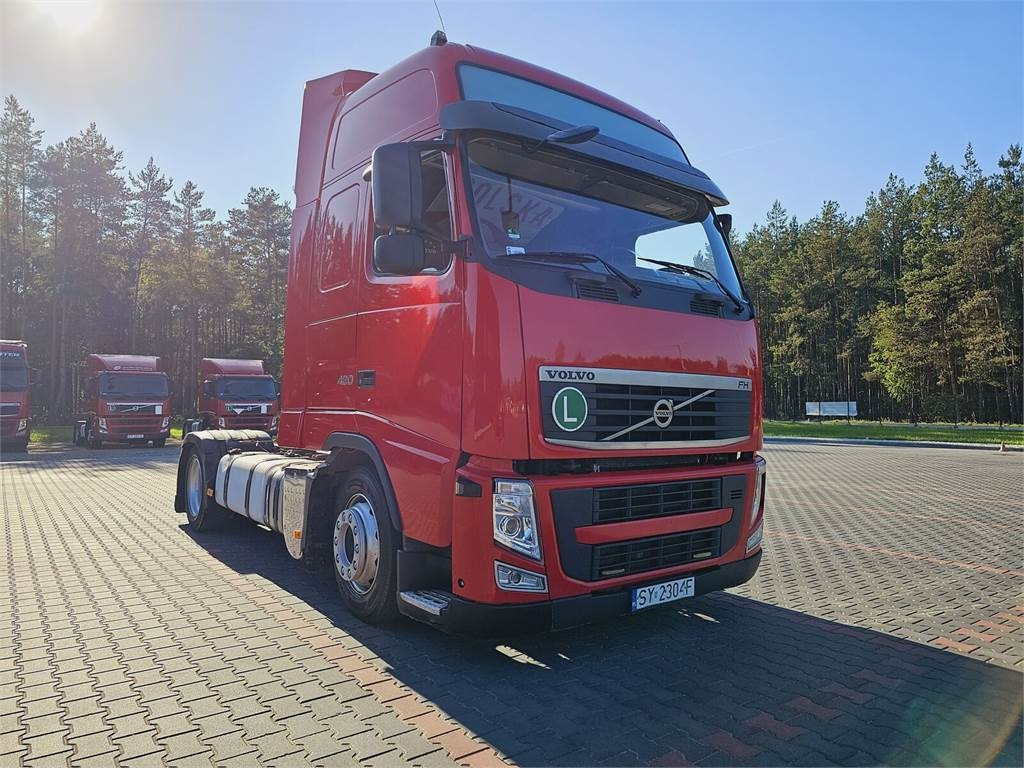 Volvo FH13 XXL MANUAL 420 EURO 5 2011 r MEGA LOW DECK - Vilkikas: foto 1 Volvo FH13 XXL MANUAL 420 EURO 5 2011 r MEGA LOW DECK - Vilkikas: foto 1