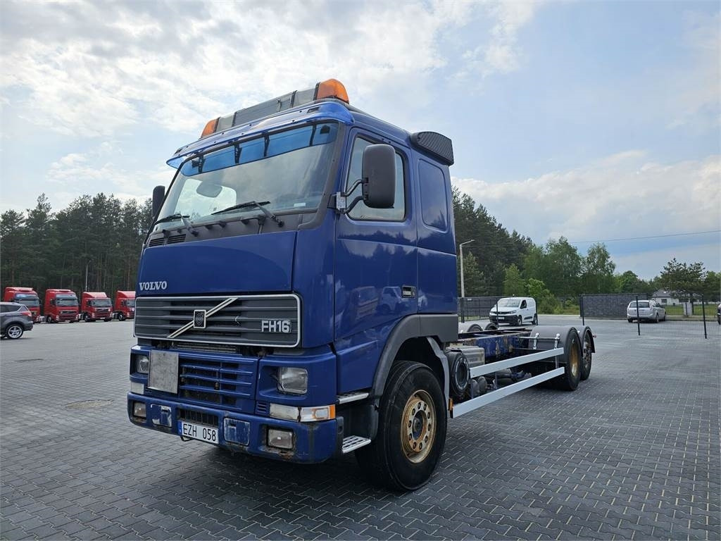 Volvo FH 16 470 KM 6x2 low mileage 229700 km !!!! - Rėmas/ Važiuoklė - Sunkvežimis: foto 2 Volvo FH 16 470 KM 6x2 low mileage 229700 km !!!! - Rėmas/ Važiuoklė - Sunkvežimis: foto 2