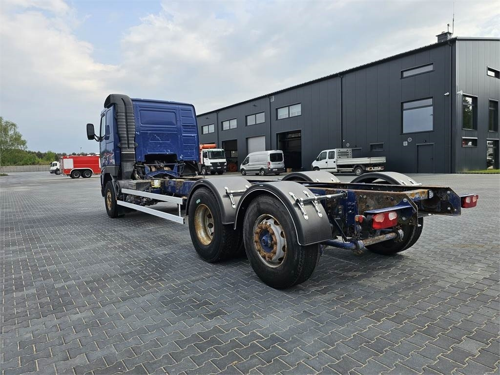 Volvo FH 16 470 KM 6x2 low mileage 229700 km !!!! - Rėmas/ Važiuoklė - Sunkvežimis: foto 3 Volvo FH 16 470 KM 6x2 low mileage 229700 km !!!! - Rėmas/ Važiuoklė - Sunkvežimis: foto 3