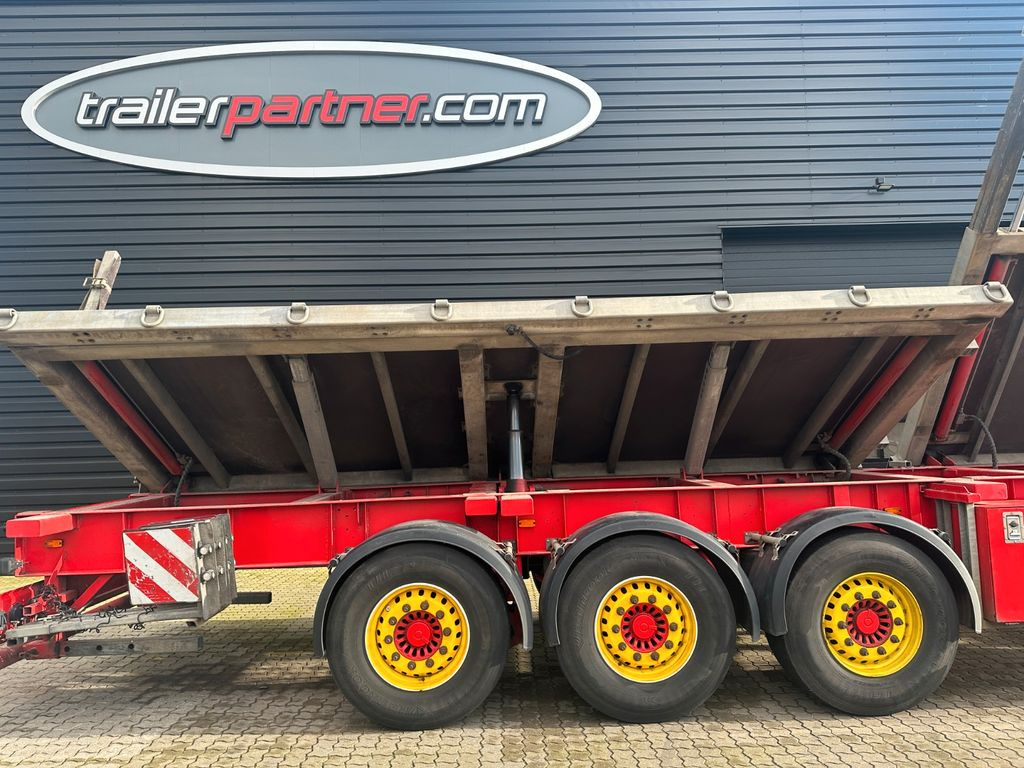 Faymonville DESOT 3 achs. Schräglader - Žemo profilio platforma puspriekabė: foto 4 Faymonville DESOT 3 achs. Schräglader - Žemo profilio platforma puspriekabė: foto 4