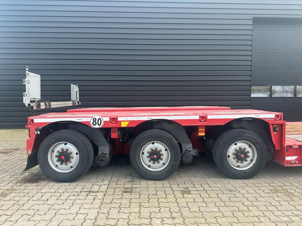 Faymonville Gigamax 1+3 Faymonville Gigamax 1+3 - Žemo profilio platforma puspriekabė: foto 3 Faymonville Gigamax 1+3 Faymonville Gigamax 1+3 - Žemo profilio platforma puspriekabė: foto 3