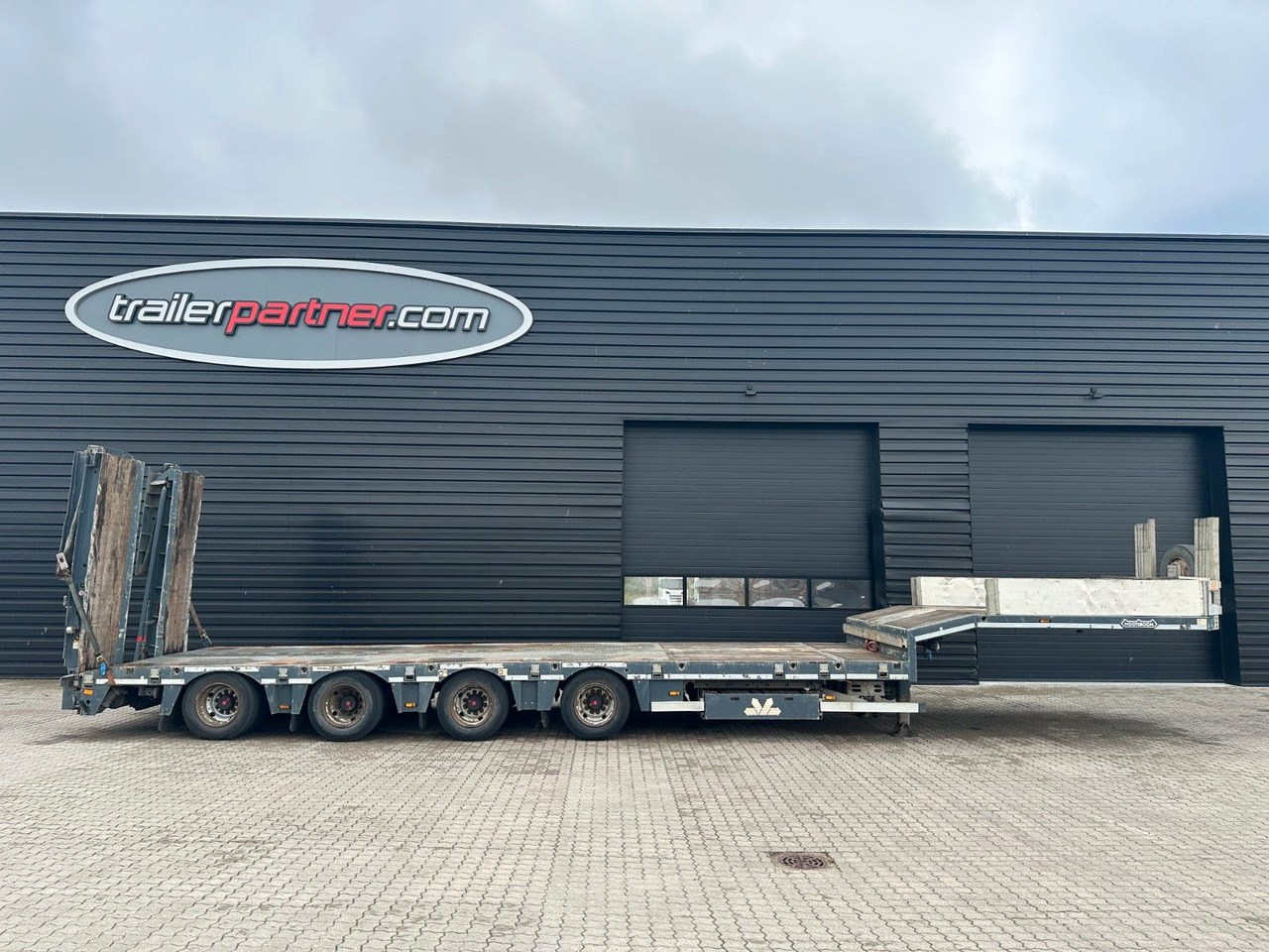 Nooteboom 4 achs Tieflader / Rampen / Ausziehbar - Žemo profilio platforma puspriekabė: foto 1 Nooteboom 4 achs Tieflader / Rampen / Ausziehbar - Žemo profilio platforma puspriekabė: foto 1