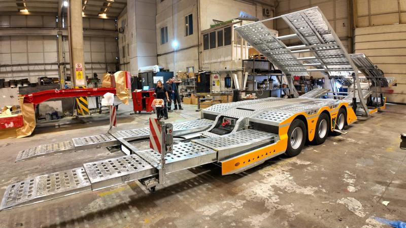 Eroglu 3 Axle Trucks Carriers - Autovežis puspriekabė: foto 3 Eroglu 3 Axle Trucks Carriers - Autovežis puspriekabė: foto 3