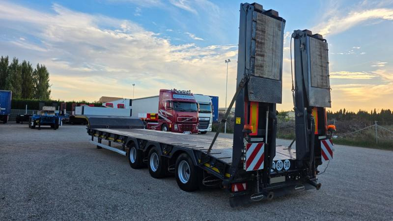 INVEPE-JOLUSO SR329 CNN600 - Žemo profilio platforma puspriekabė: foto 5 INVEPE-JOLUSO SR329 CNN600 - Žemo profilio platforma puspriekabė: foto 5