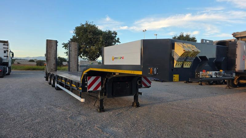 INVEPE-JOLUSO SR329 CNN600 - Žemo profilio platforma puspriekabė: foto 3 INVEPE-JOLUSO SR329 CNN600 - Žemo profilio platforma puspriekabė: foto 3