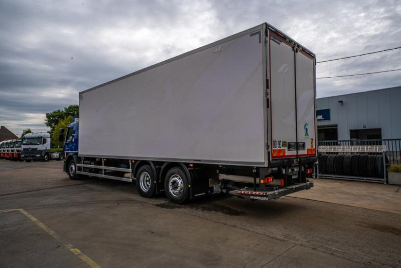 Renault D WIDE 380 DXI D WIDE 380 DXI - Refrižeratorius sunkvežimis: foto 5 Renault D WIDE 380 DXI D WIDE 380 DXI - Refrižeratorius sunkvežimis: foto 5