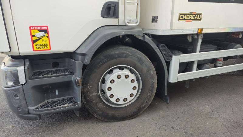 Renault D WIDE - Refrižeratorius sunkvežimis: foto 4 Renault D WIDE - Refrižeratorius sunkvežimis: foto 4