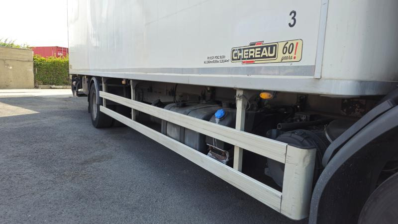 Renault Midlum 270 DXI - Refrižeratorius sunkvežimis: foto 2 Renault Midlum 270 DXI - Refrižeratorius sunkvežimis: foto 2