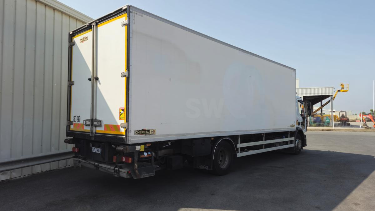 Renault Midlum 270 DXI - Refrižeratorius sunkvežimis: foto 3 Renault Midlum 270 DXI - Refrižeratorius sunkvežimis: foto 3