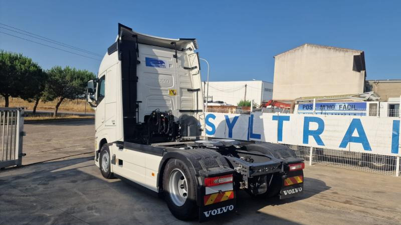 Volvo FH 500 Globetrotter I-save - Vilkikas: foto 4 Volvo FH 500 Globetrotter I-save - Vilkikas: foto 4