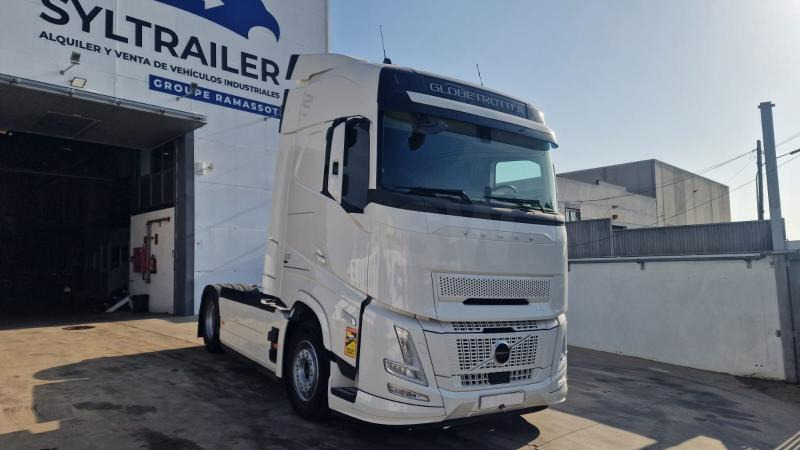Volvo FH 500 Globetrotter I-save - Vilkikas: foto 1 Volvo FH 500 Globetrotter I-save - Vilkikas: foto 1
