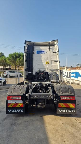 Volvo FH 500 Globetrotter I-save - Vilkikas: foto 3 Volvo FH 500 Globetrotter I-save - Vilkikas: foto 3