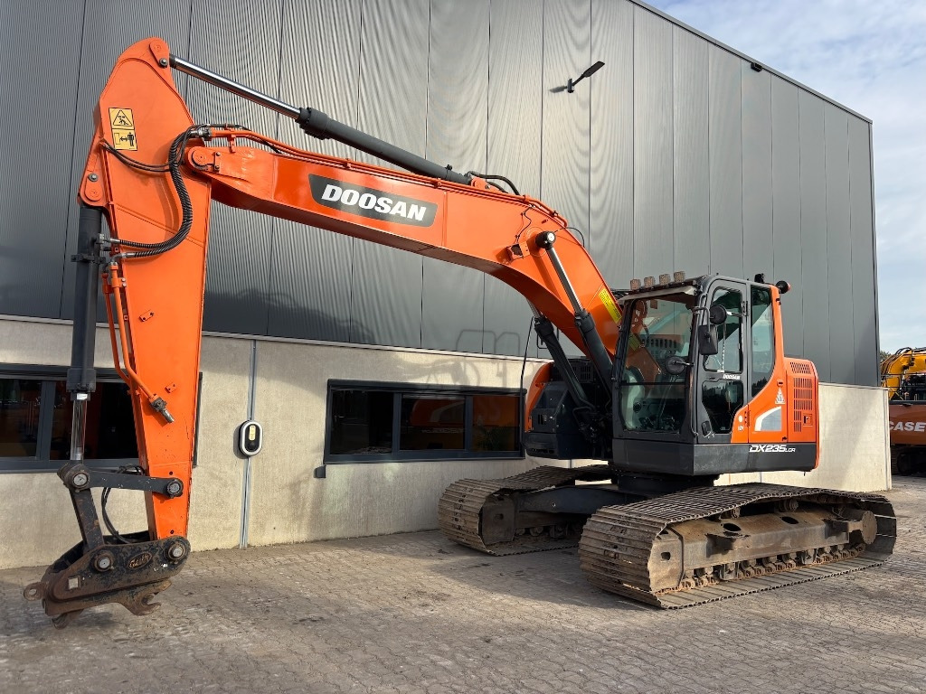 Doosan DX 235 LCR-5 - DX235 - DX235LCR - 235 - Vikšrinis ekskavatorius: foto 1 Doosan DX 235 LCR-5 - DX235 - DX235LCR - 235 - Vikšrinis ekskavatorius: foto 1
