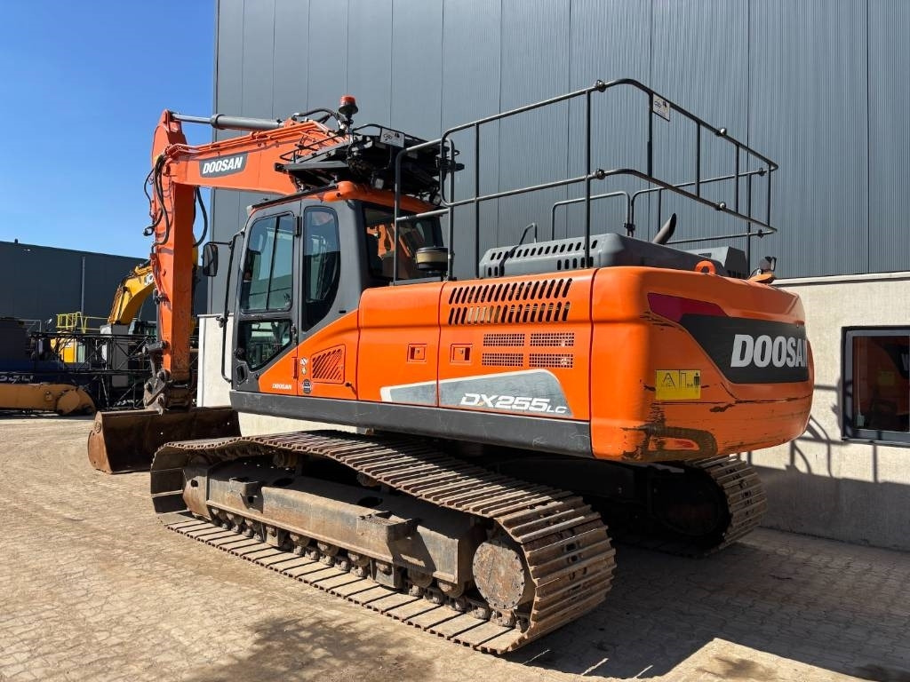 Doosan DX 255 LC-5 -- DX255LC -- DX 225 - Vikšrinis ekskavatorius: foto 3 Doosan DX 255 LC-5 -- DX255LC -- DX 225 - Vikšrinis ekskavatorius: foto 3