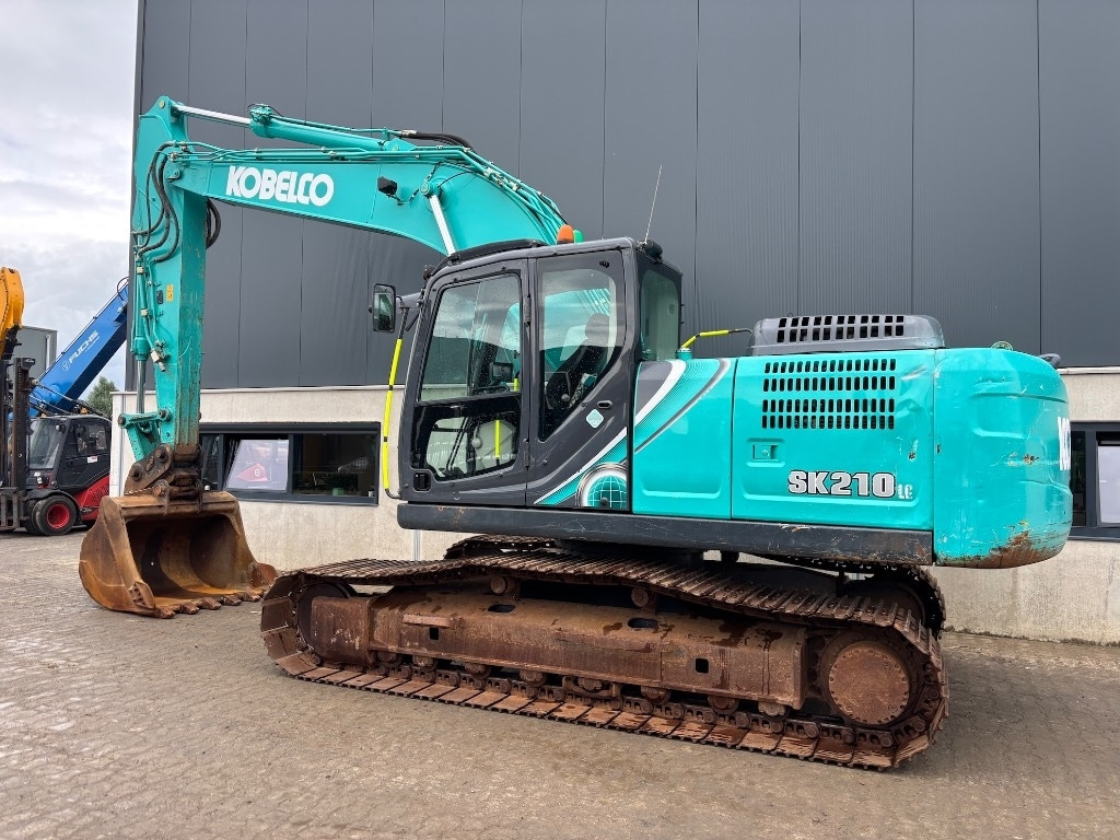 Kobelco SK 210 LC-10 - Vikšrinis ekskavatorius: foto 2 Kobelco SK 210 LC-10 - Vikšrinis ekskavatorius: foto 2