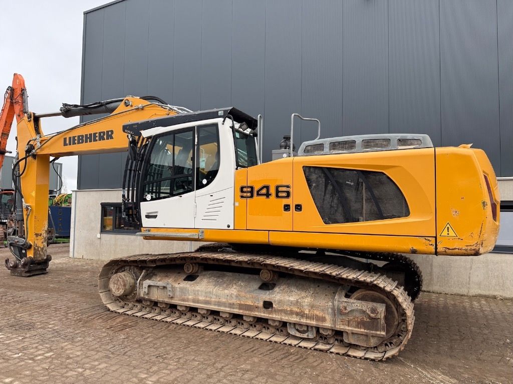 Liebherr R 946 LC - R946 - R946LC - R 938 - Vikšrinis ekskavatorius: foto 3 Liebherr R 946 LC - R946 - R946LC - R 938 - Vikšrinis ekskavatorius: foto 3
