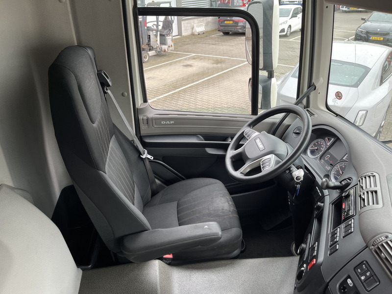 DAF CF 260 FA / Carrier Koeler - 30 gr / Chereau Frigobox / Laadklep 2000 kg - Refrižeratorius sunkvežimis: foto 3 DAF CF 260 FA / Carrier Koeler - 30 gr / Chereau Frigobox / Laadklep 2000 kg - Refrižeratorius sunkvežimis: foto 3