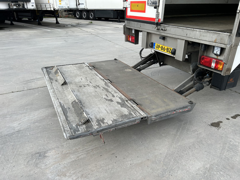 H.T.F HZO 42 / Thermo King SLXe 300 / Stuuras / Loadlift / APK TUV 05-26 - Refrižeratorius puspriekabė: foto 5 H.T.F HZO 42 / Thermo King SLXe 300 / Stuuras / Loadlift / APK TUV 05-26 - Refrižeratorius puspriekabė: foto 5