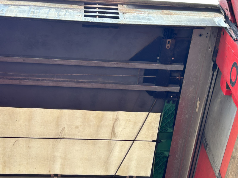 Krone Profi Liner / Mega / Pritsch - Plane / BPW Trommel / NL Aufligger - Tentinė puspriekabė: foto 4 Krone Profi Liner / Mega / Pritsch - Plane / BPW Trommel / NL Aufligger - Tentinė puspriekabė: foto 4