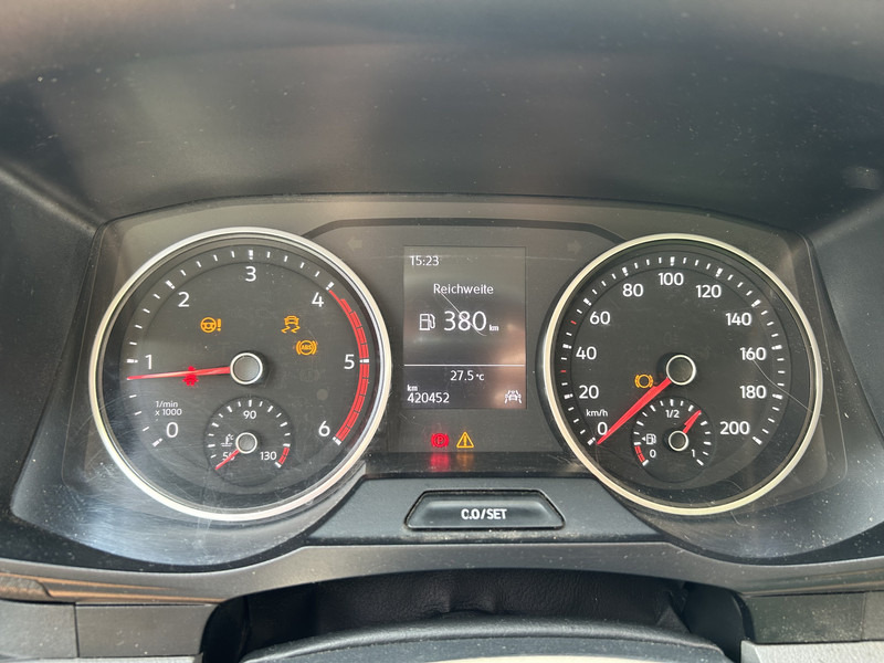MAN TGE 3.180 2.0 Euro 6 / Box / 420 dkm / Loadlift / Cruise / NL Van - Furgonas su krovinių dėže: foto 4 MAN TGE 3.180 2.0 Euro 6 / Box / 420 dkm / Loadlift / Cruise / NL Van - Furgonas su krovinių dėže: foto 4