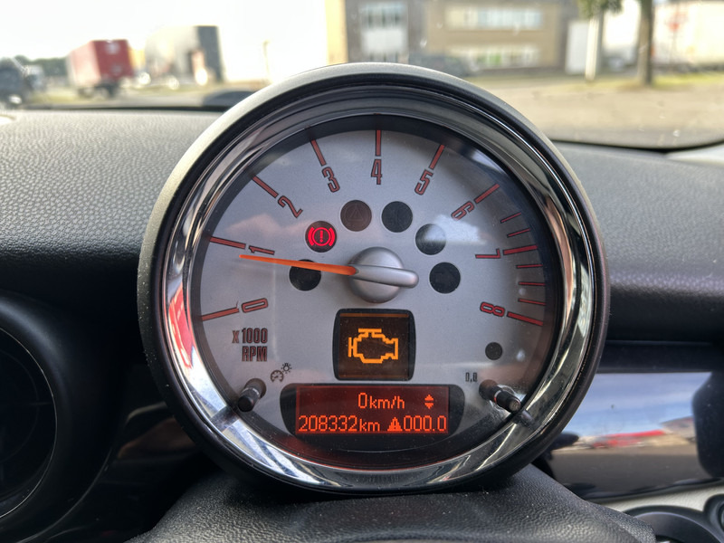 MINI Clubman 1.6 Cooper RHD / Airco / APK TUV 11-25 - Lengvasis automobilis: foto 5 MINI Clubman 1.6 Cooper RHD / Airco / APK TUV 11-25 - Lengvasis automobilis: foto 5
