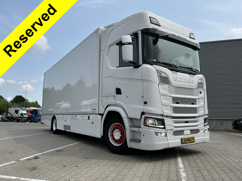 Scania S410 Highline / 491 dkm / Box 8.1 mtr / Laadklep 3000 kg - Furgonas sunkvežimis: foto 1 Scania S410 Highline / 491 dkm / Box 8.1 mtr / Laadklep 3000 kg - Furgonas sunkvežimis: foto 1