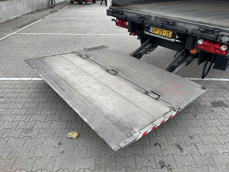Schmitz Cargobull SCB S2 / Box Trailer / 2 axle / Loadlift / APK TUV 04-26 - Furgonas puspriekabė: foto 5 Schmitz Cargobull SCB S2 / Box Trailer / 2 axle / Loadlift / APK TUV 04-26 - Furgonas puspriekabė: foto 5
