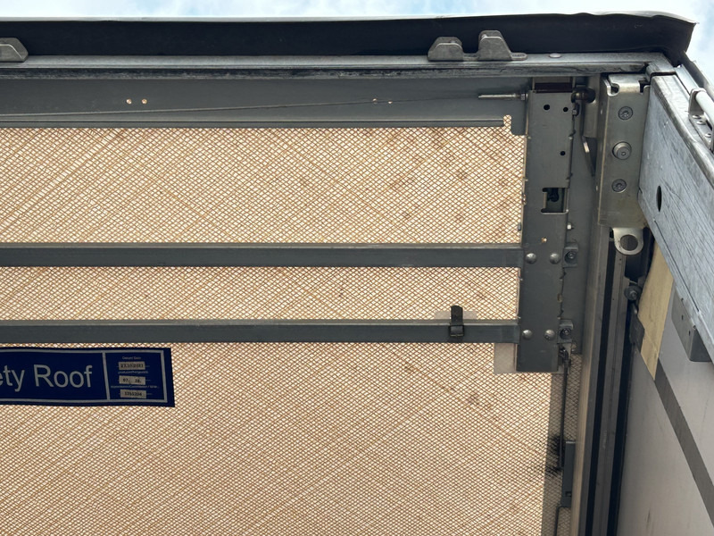 Schmitz Cargobull SCB S3T / Schuifzeil / Kooi Aap / Lift + Stuuras / APK 05-26 - Tentinė puspriekabė: foto 4 Schmitz Cargobull SCB S3T / Schuifzeil / Kooi Aap / Lift + Stuuras / APK 05-26 - Tentinė puspriekabė: foto 4