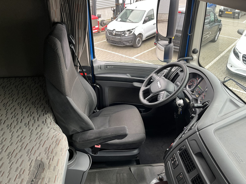 DAF XF 440 FT SC / Mega - Low Deck / 2 Tanks / Stand Klima / New Tacho V2 - Vilkikas: foto 3 DAF XF 440 FT SC / Mega - Low Deck / 2 Tanks / Stand Klima / New Tacho V2 - Vilkikas: foto 3