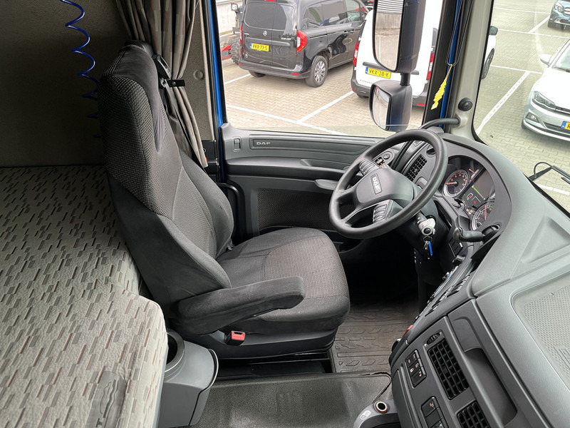 DAF XF 440 FT SC / Mega - Low Deck / 837 dkm / 2 Tanks / Stand Klima / Tacho V2 - Vilkikas: foto 3 DAF XF 440 FT SC / Mega - Low Deck / 837 dkm / 2 Tanks / Stand Klima / Tacho V2 - Vilkikas: foto 3