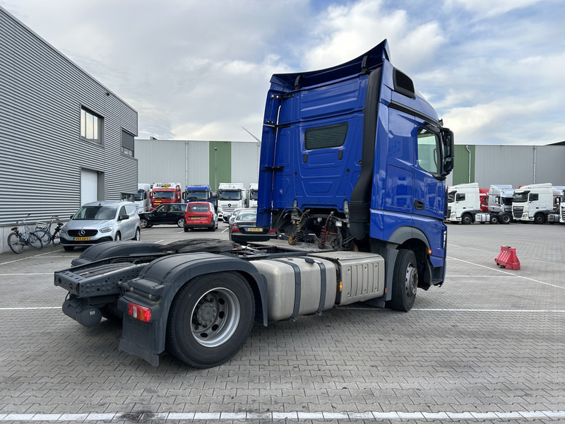 Mercedes-Benz Actros 1842 StreamSpace / 939 dkm / 2 Tanks / NL Truck - Vilkikas: foto 2 Mercedes-Benz Actros 1842 StreamSpace / 939 dkm / 2 Tanks / NL Truck - Vilkikas: foto 2