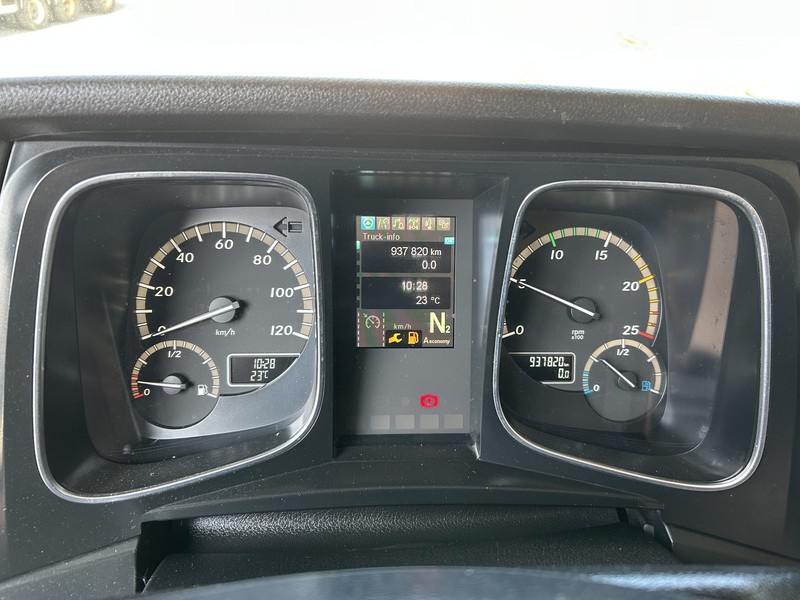 Mercedes-Benz Actros 1842 Streamspace / 937 dkm / 2 Tanks / NL Truck - Vilkikas: foto 4 Mercedes-Benz Actros 1842 Streamspace / 937 dkm / 2 Tanks / NL Truck - Vilkikas: foto 4