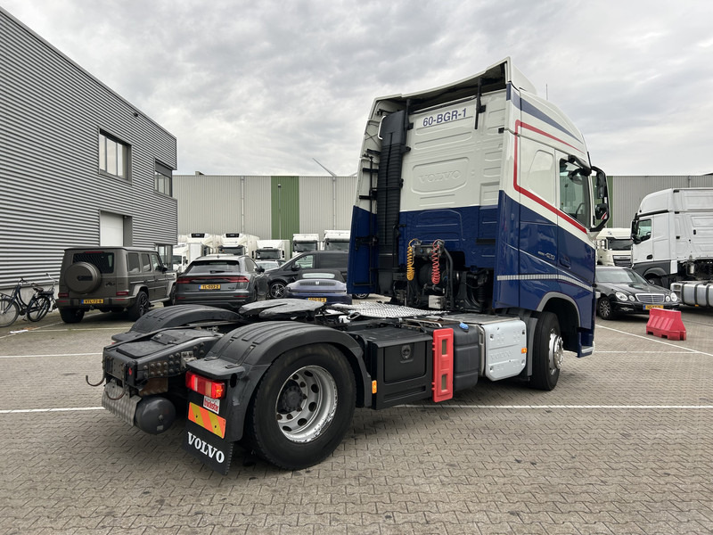 Volvo FH 420 Globetrotter / 842 dkm / VEB+ / Smart Tacho V2 / Dynamic Steering - Vilkikas: foto 2 Volvo FH 420 Globetrotter / 842 dkm / VEB+ / Smart Tacho V2 / Dynamic Steering - Vilkikas: foto 2