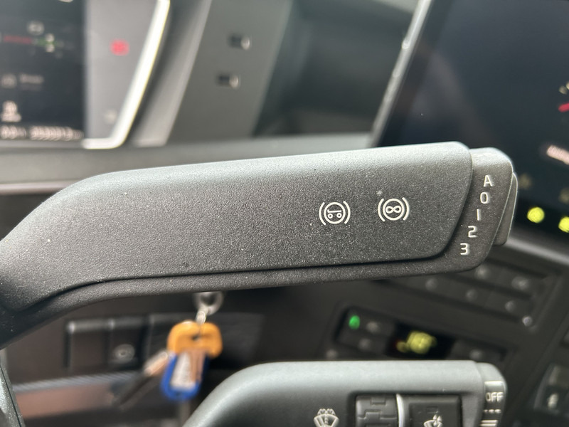 Volvo FH 500 Globetrotter XL / VEB+ / 2 Tanks / New Tacho V2 / APK TUV 07-26 - Vilkikas: foto 5 Volvo FH 500 Globetrotter XL / VEB+ / 2 Tanks / New Tacho V2 / APK TUV 07-26 - Vilkikas: foto 5