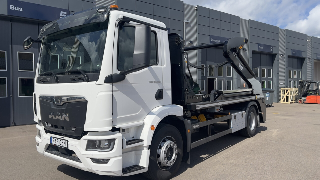 MAN TGM 18.290 4×2 Liftdumper - Nuožulnaus pakėlimo ant platformos sunkvežimis: foto 2 MAN TGM 18.290 4×2 Liftdumper - Nuožulnaus pakėlimo ant platformos sunkvežimis: foto 2
